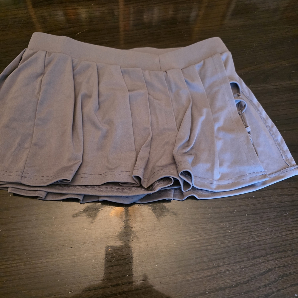 SHEIN Gray Pleated Skort Shorts with Side Lattice Detail Nwot